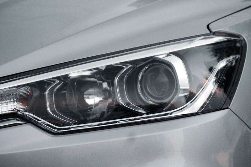 مصباح رأسي LED للمشي